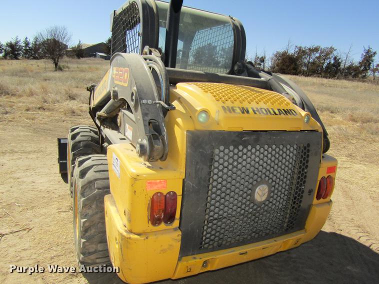 image for item DD8719 2012 New Holland L220 skid steer