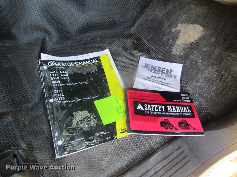 image for item DD8719 2012 New Holland L220 skid steer