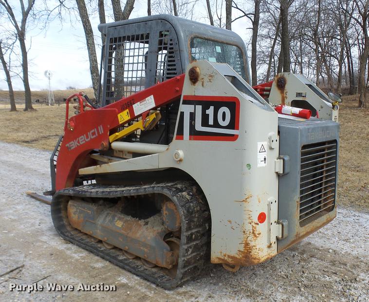 image for item DD9027 2013 Takeuchi TL10 skid steer