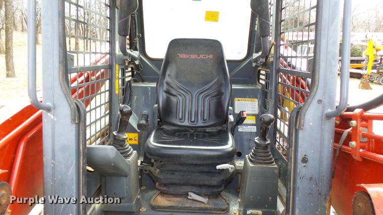 image for item DD9027 2013 Takeuchi TL10 skid steer