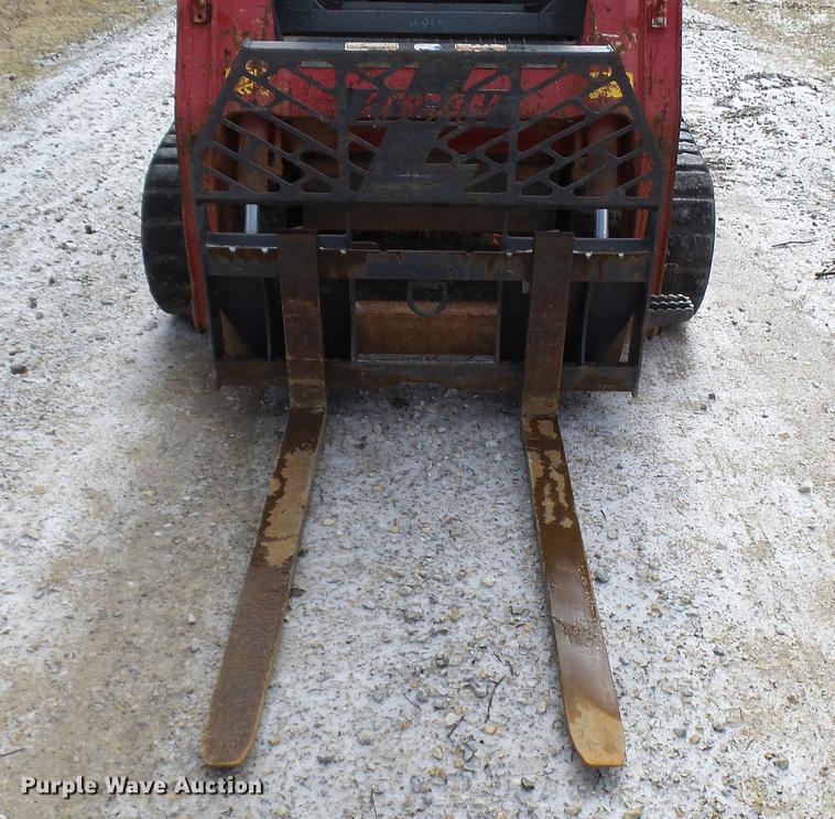 image for item DD9027 2013 Takeuchi TL10 skid steer