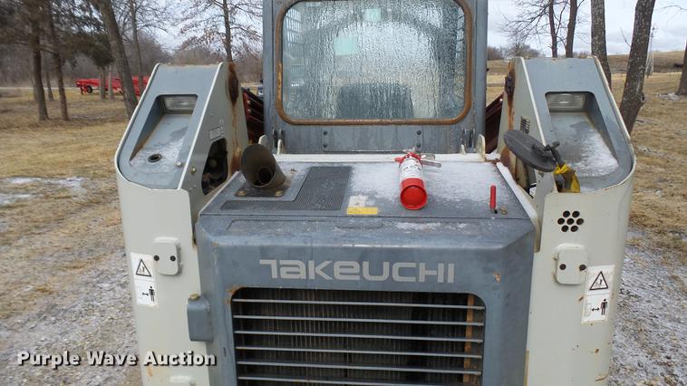 image for item DD9027 2013 Takeuchi TL10 skid steer