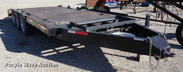 image for item DE3129 1971 General L9L equipment trailer