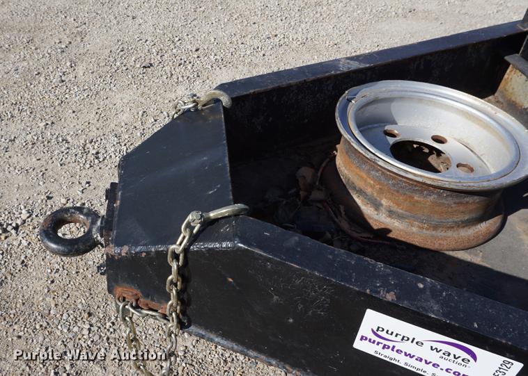 image for item DE3129 1971 General L9L equipment trailer