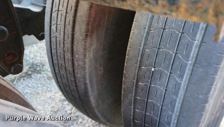 image for item DE3135 2006 Clement R0T2AT2240W container trailer