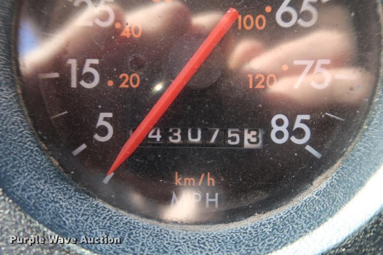 image for item DF3531 1998 Freightliner FL80 dump truck