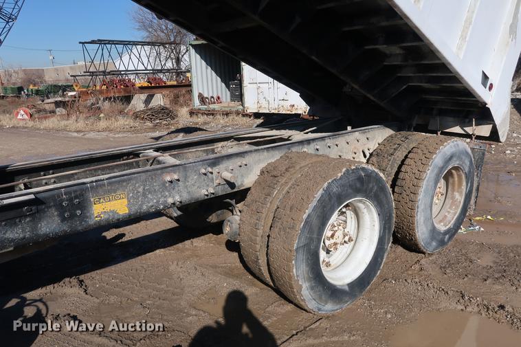 image for item DF3531 1998 Freightliner FL80 dump truck