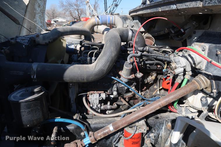 image for item DF3531 1998 Freightliner FL80 dump truck