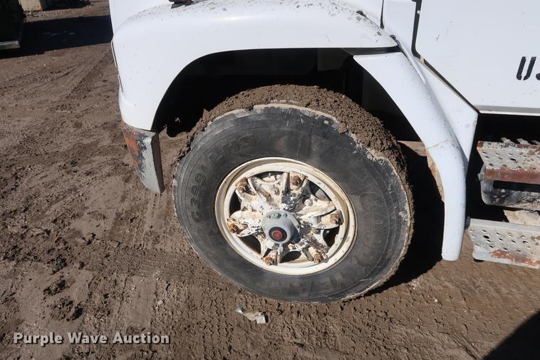 image for item DF3531 1998 Freightliner FL80 dump truck