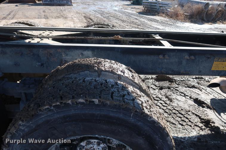 image for item DF3531 1998 Freightliner FL80 dump truck