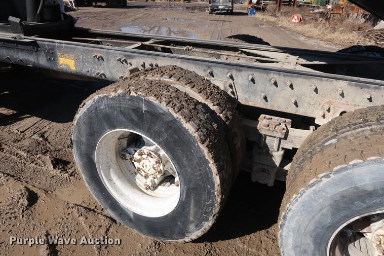 image for item DF3531 1998 Freightliner FL80 dump truck