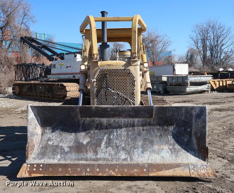 image for item DF3532 1984 Caterpillar D6D dozer