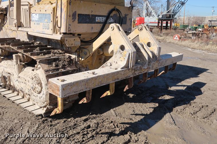 image for item DF3532 1984 Caterpillar D6D dozer