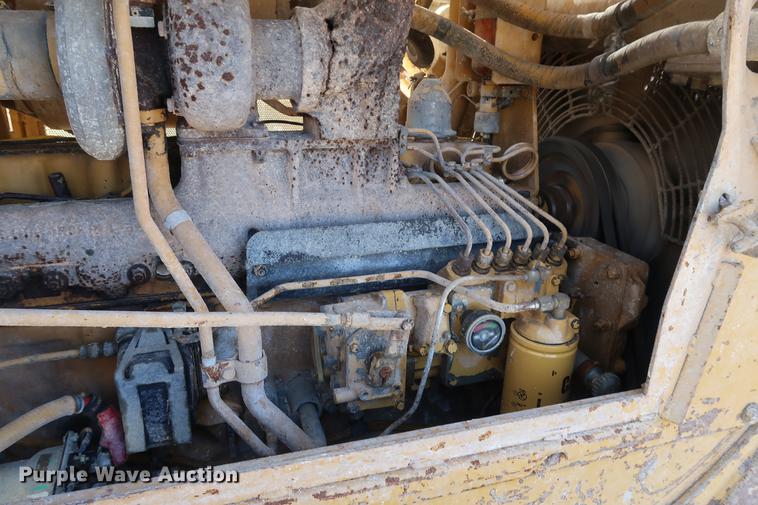 image for item DF3532 1984 Caterpillar D6D dozer