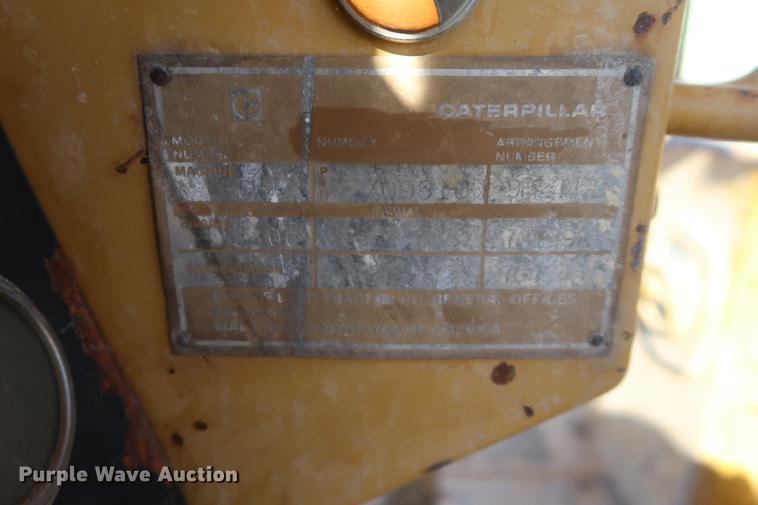 image for item DF3532 1984 Caterpillar D6D dozer