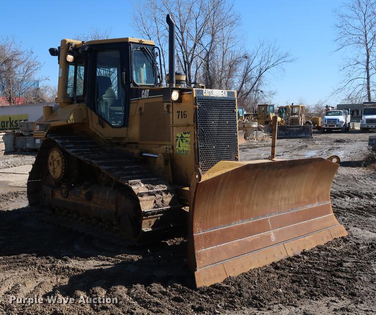 image for item DF3533 1999 Caterpillar D6M XL dozer