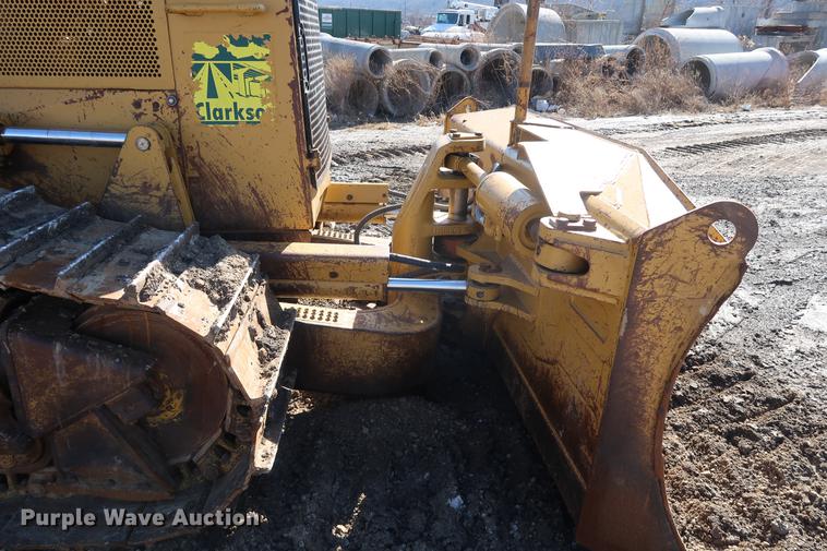 image for item DF3533 1999 Caterpillar D6M XL dozer
