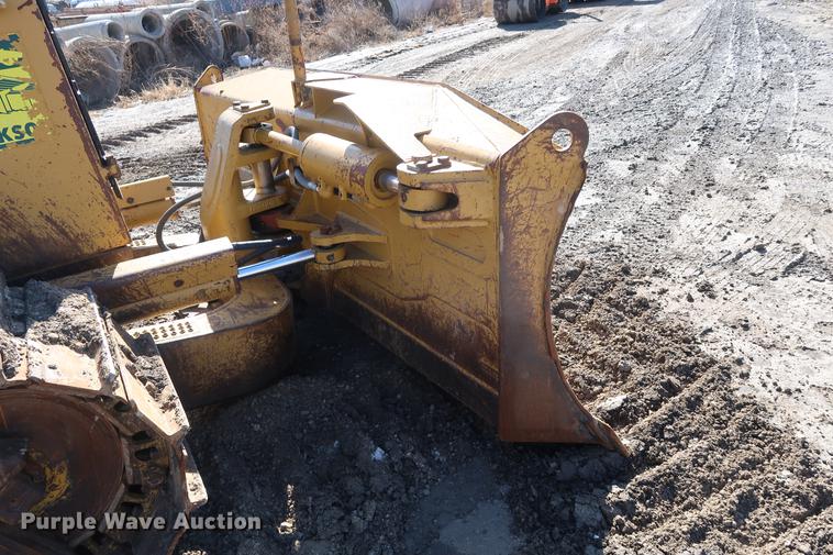 image for item DF3533 1999 Caterpillar D6M XL dozer