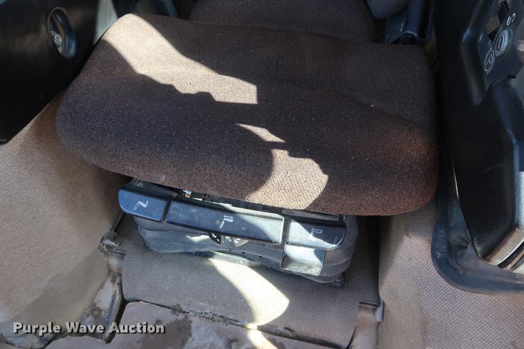 image for item DF3533 1999 Caterpillar D6M XL dozer