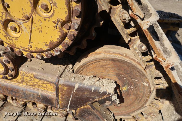 image for item DF3533 1999 Caterpillar D6M XL dozer