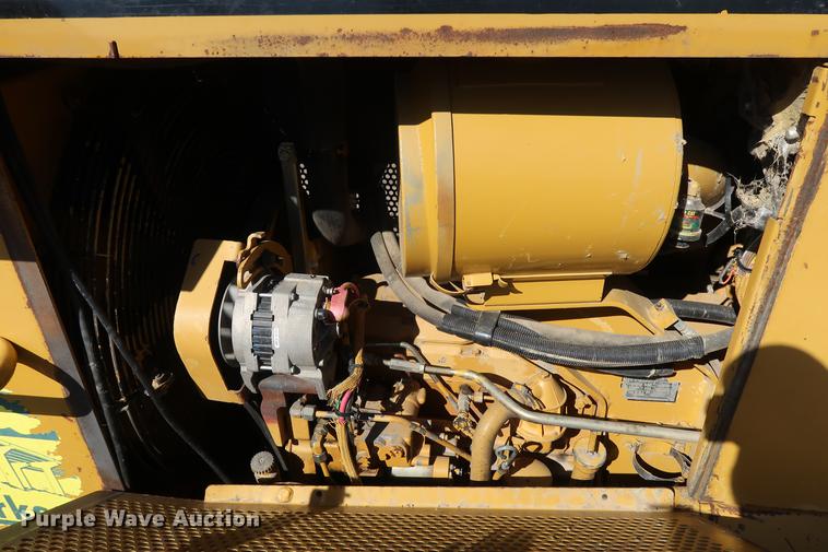image for item DF3533 1999 Caterpillar D6M XL dozer