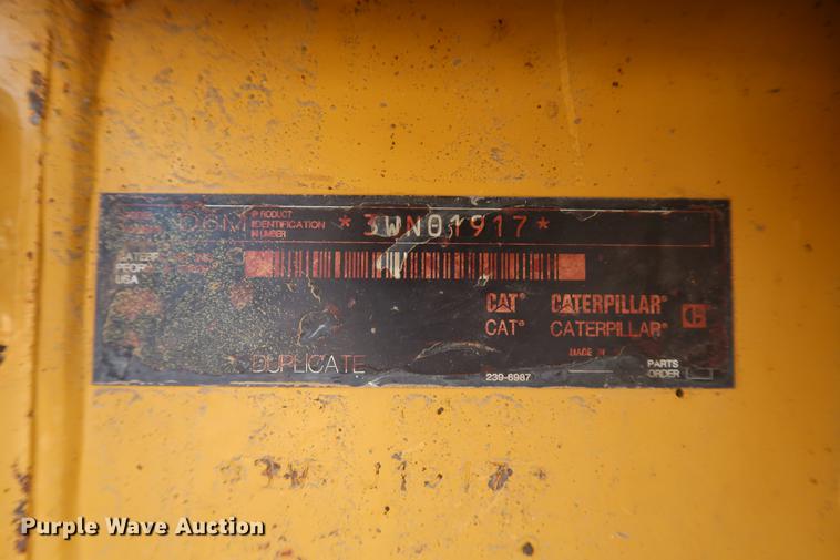 image for item DF3533 1999 Caterpillar D6M XL dozer