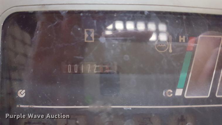 image for item DF3545 2004 Komatsu SK714 skid steer