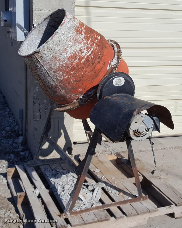 image for item DF3552 Concrete mixer