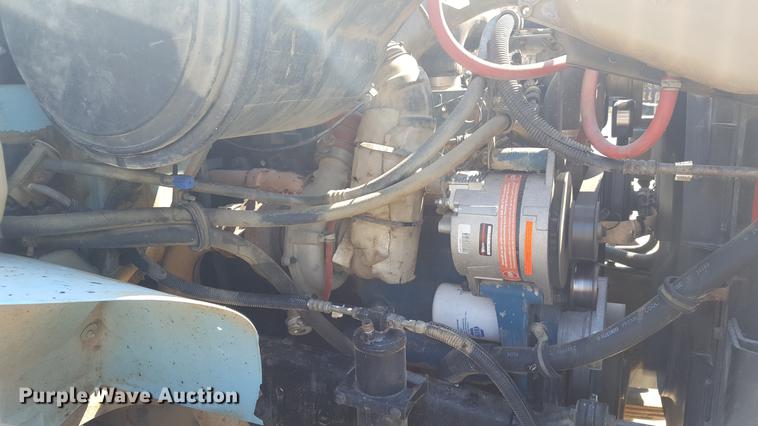 image for item DF3567 1999 International 4900 dump truck