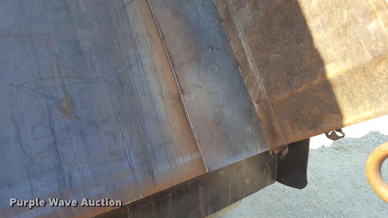 image for item DF3567 1999 International 4900 dump truck