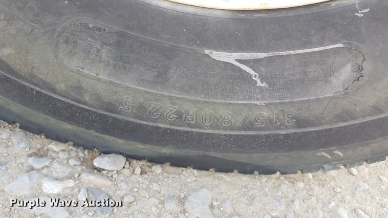 image for item DF3567 1999 International 4900 dump truck