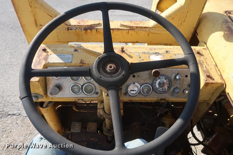 image for item DF3576 Caterpillar 627 conventional scraper