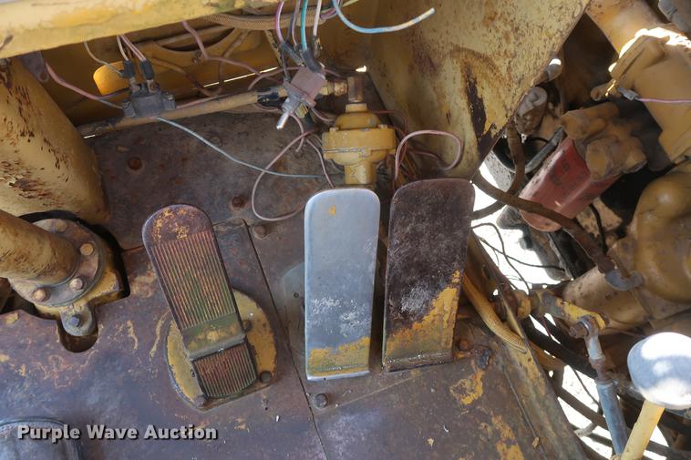 image for item DF3576 Caterpillar 627 conventional scraper