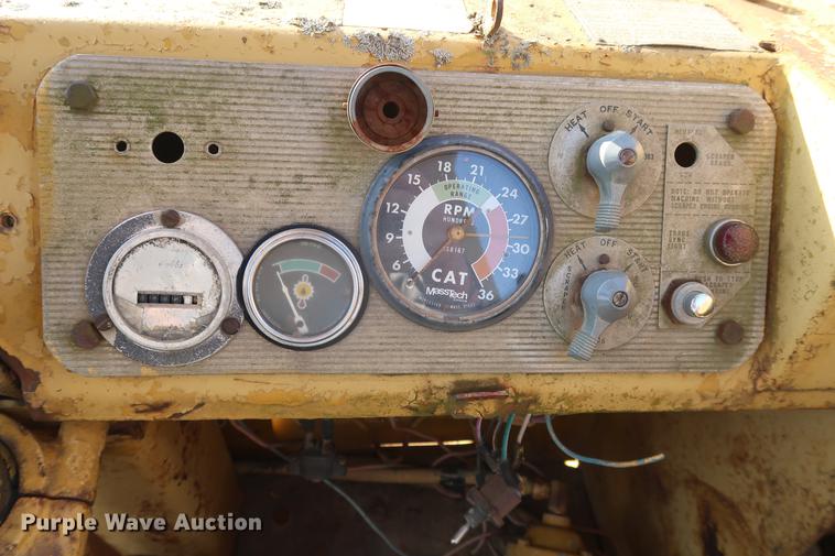 image for item DF3576 Caterpillar 627 conventional scraper