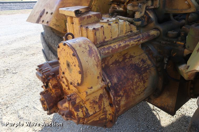 image for item DF3576 Caterpillar 627 conventional scraper