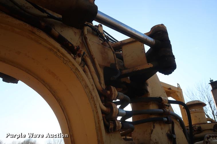 image for item DF3576 Caterpillar 627 conventional scraper