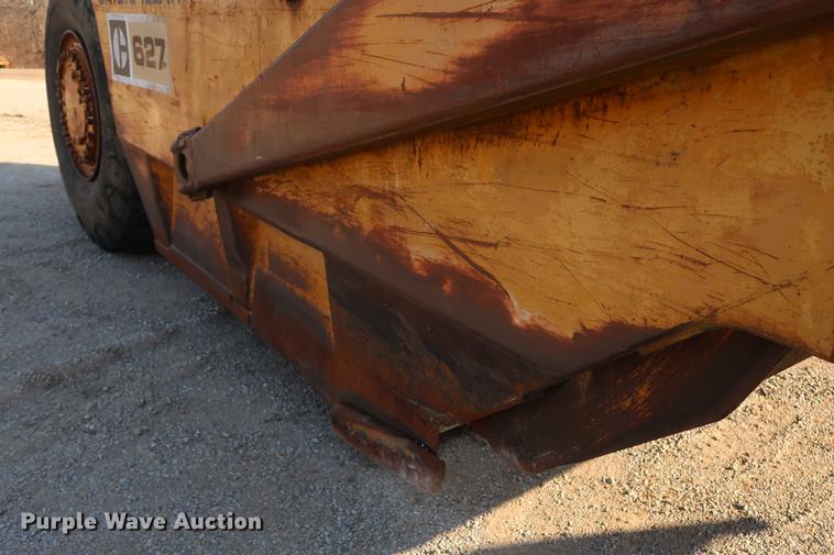 image for item DF3576 Caterpillar 627 conventional scraper