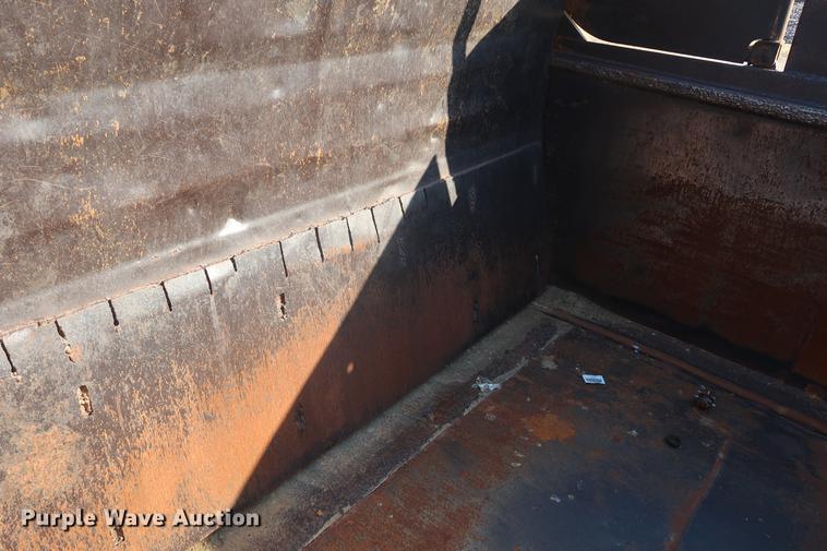 image for item DF3576 Caterpillar 627 conventional scraper