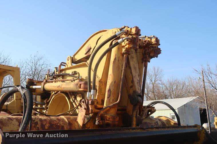 image for item DF3576 Caterpillar 627 conventional scraper