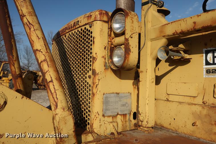 image for item DF3576 Caterpillar 627 conventional scraper
