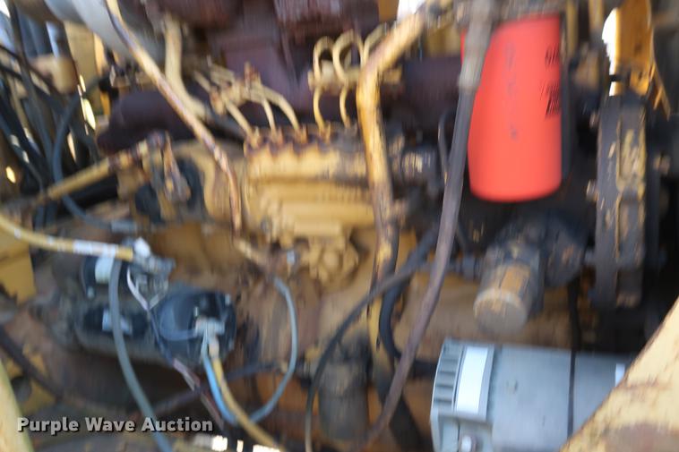 image for item DF3576 Caterpillar 627 conventional scraper