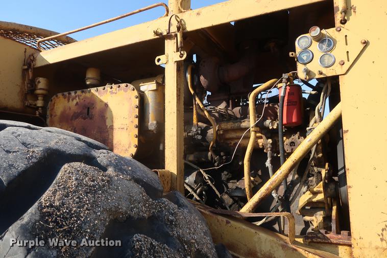 image for item DF3576 Caterpillar 627 conventional scraper