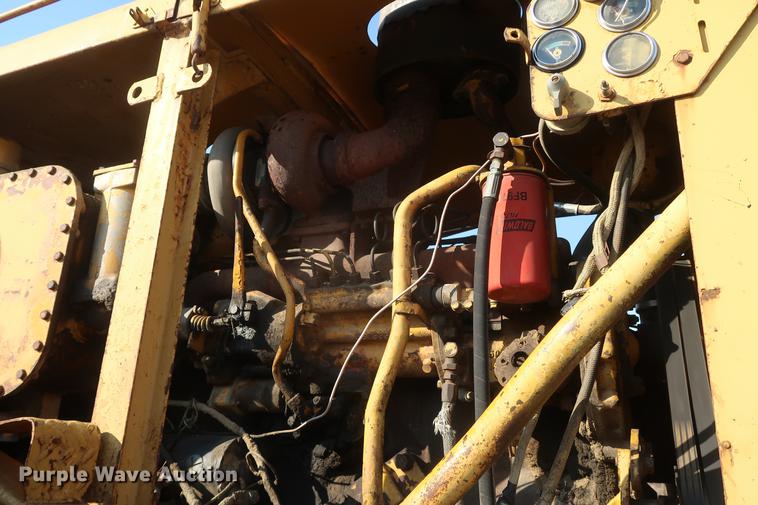 image for item DF3576 Caterpillar 627 conventional scraper