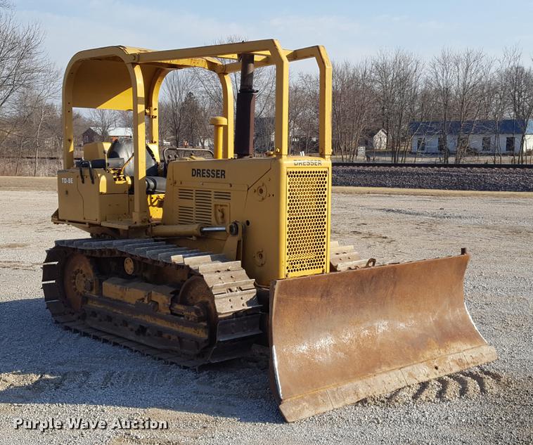 image for item DF3577 1975 Dresser TD-8E dozer
