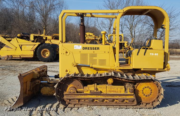 image for item DF3577 1975 Dresser TD-8E dozer