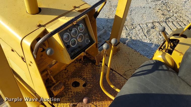 image for item DF3577 1975 Dresser TD-8E dozer