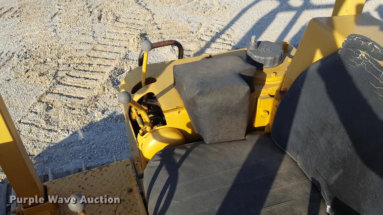 image for item DF3577 1975 Dresser TD-8E dozer