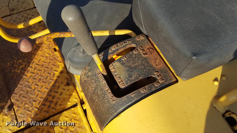 image for item DF3577 1975 Dresser TD-8E dozer