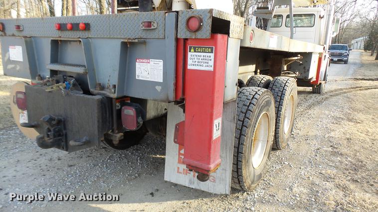 image for item DP9583 2002 Freightliner FL80 crane truck