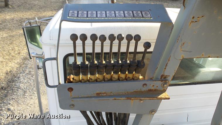 image for item DP9583 2002 Freightliner FL80 crane truck